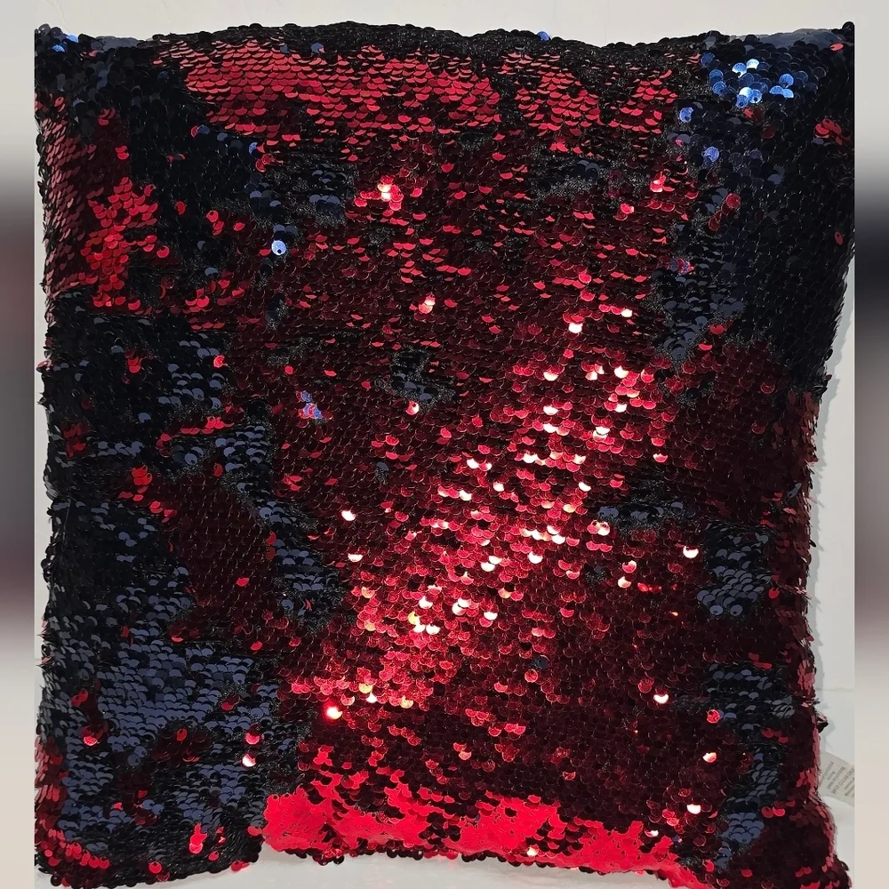 Reversible Color Change Sequin Throw Two-Tone Red and Navy